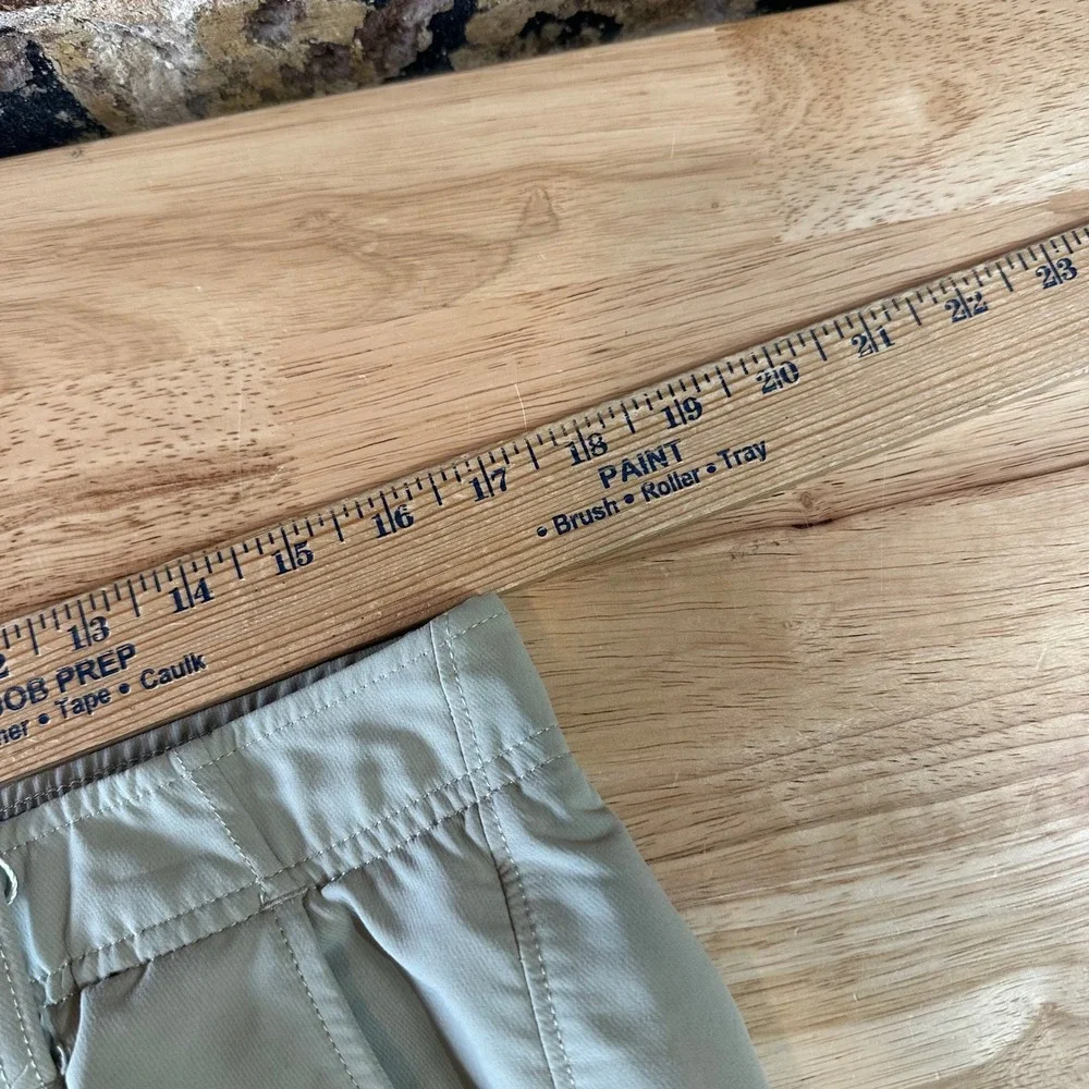 Under Armour Pants Mens 34x30 Tan Hiking Trail Golf Dress lightweight